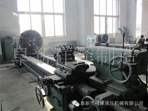 普車CW6163C 最大工件長度3米、最大工件回轉(zhuǎn)直徑630mm